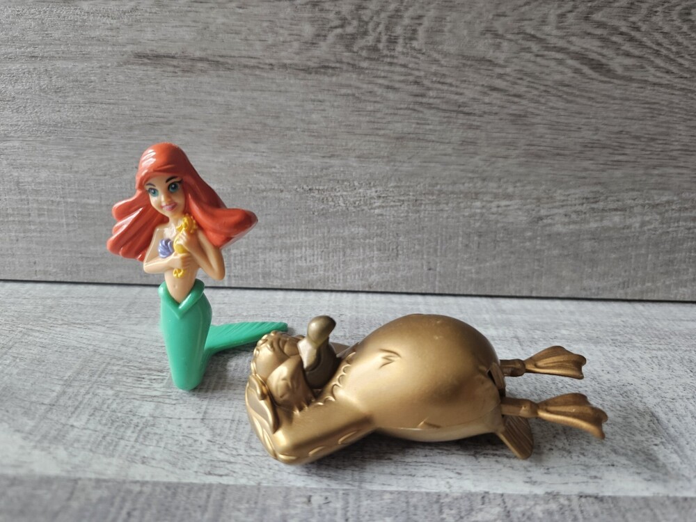 Vtg Disney The Little Mermaid ARIEL Seahorse 3" PVC Cake Topper Figure + Scully